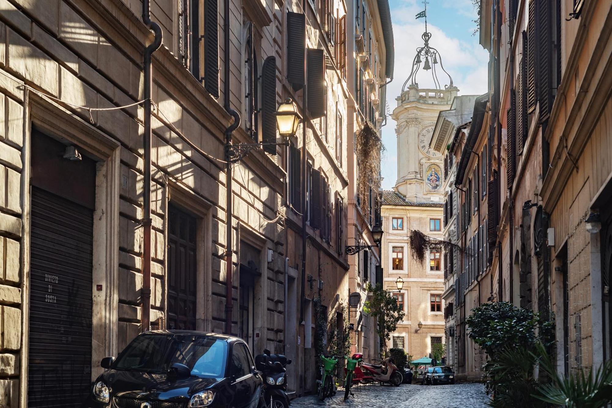 With Terrace Near Piazza Navona - Fromhometorome Rom