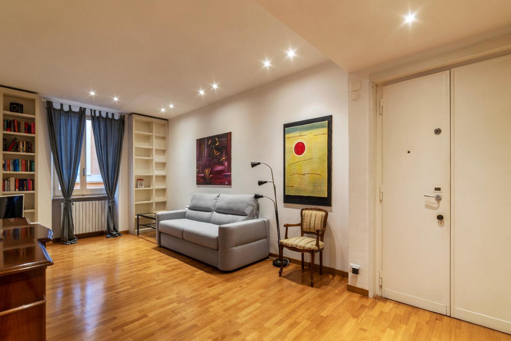 With Terrace Near Piazza Navona - Fromhometorome Rom