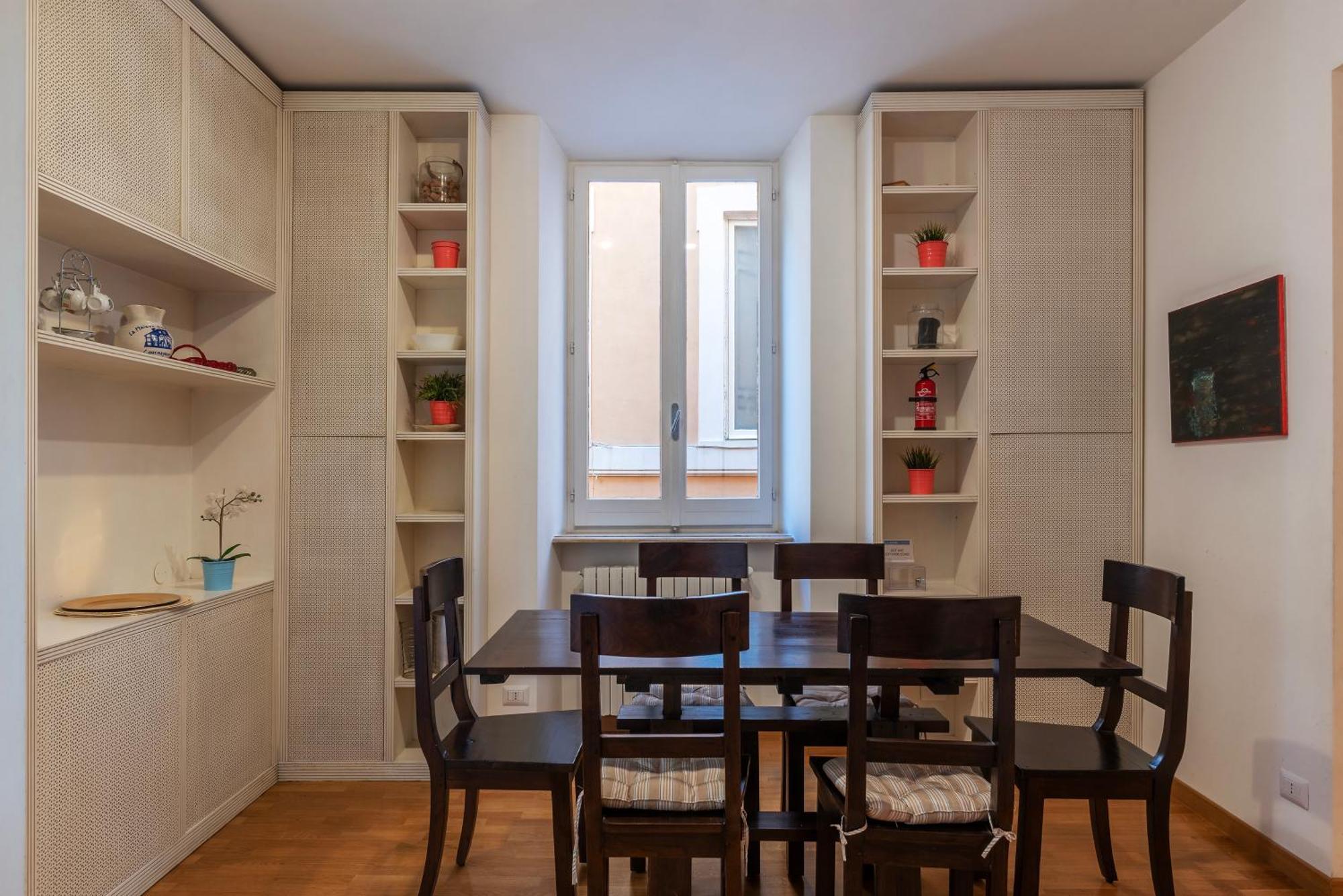 With Terrace Near Piazza Navona - Fromhometorome Apartamento *